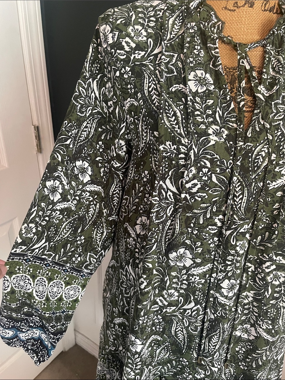 Rachel Zoe Olive & White Paisley Tie-Neck Long Sleeve Dress with Blue Border - Picture 2 of 5